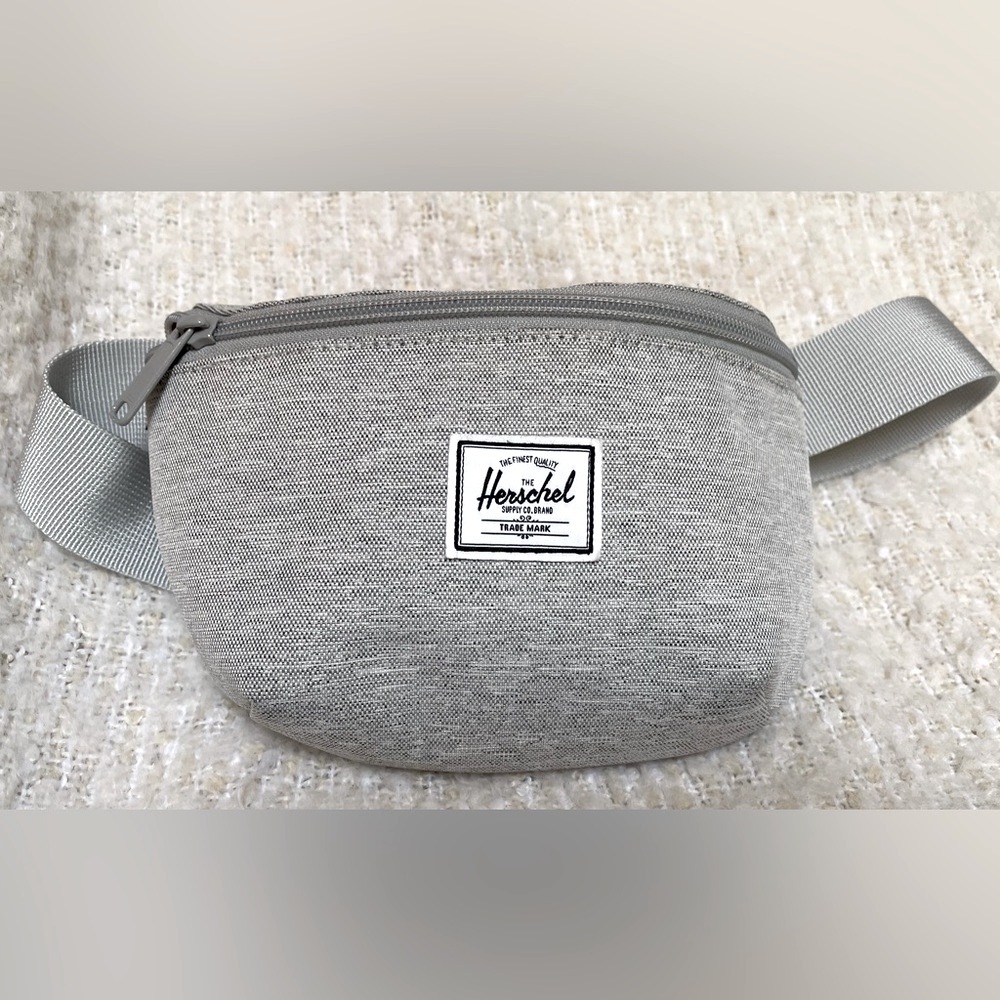 🎒In great condition.  No visible stains